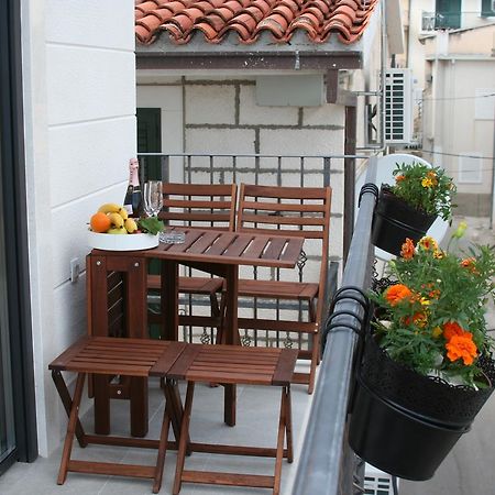 Lux Apartments Petar Baska Voda Luaran gambar