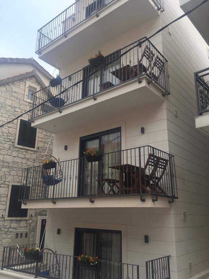 Lux Apartments Petar Baska Voda Luaran gambar