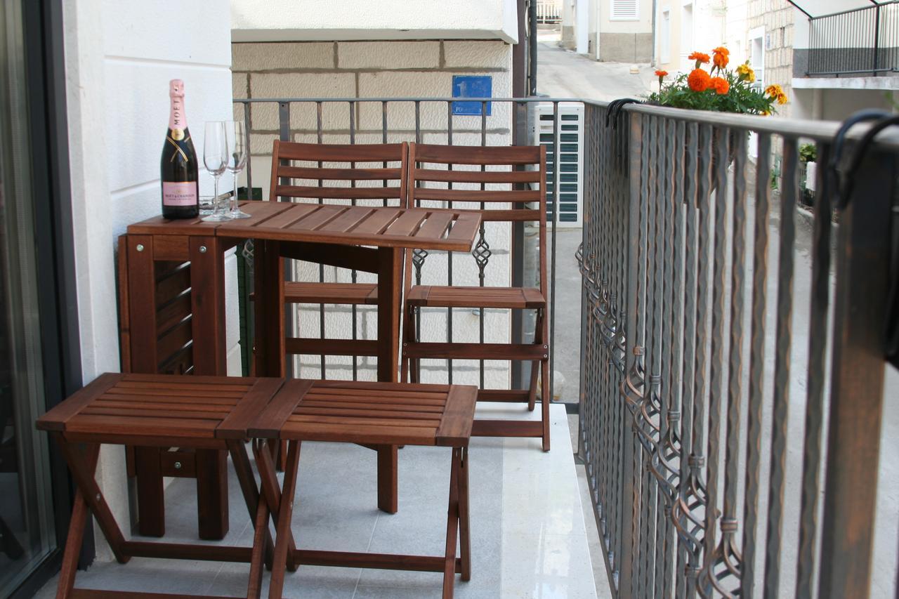 Lux Apartments Petar Baska Voda Luaran gambar