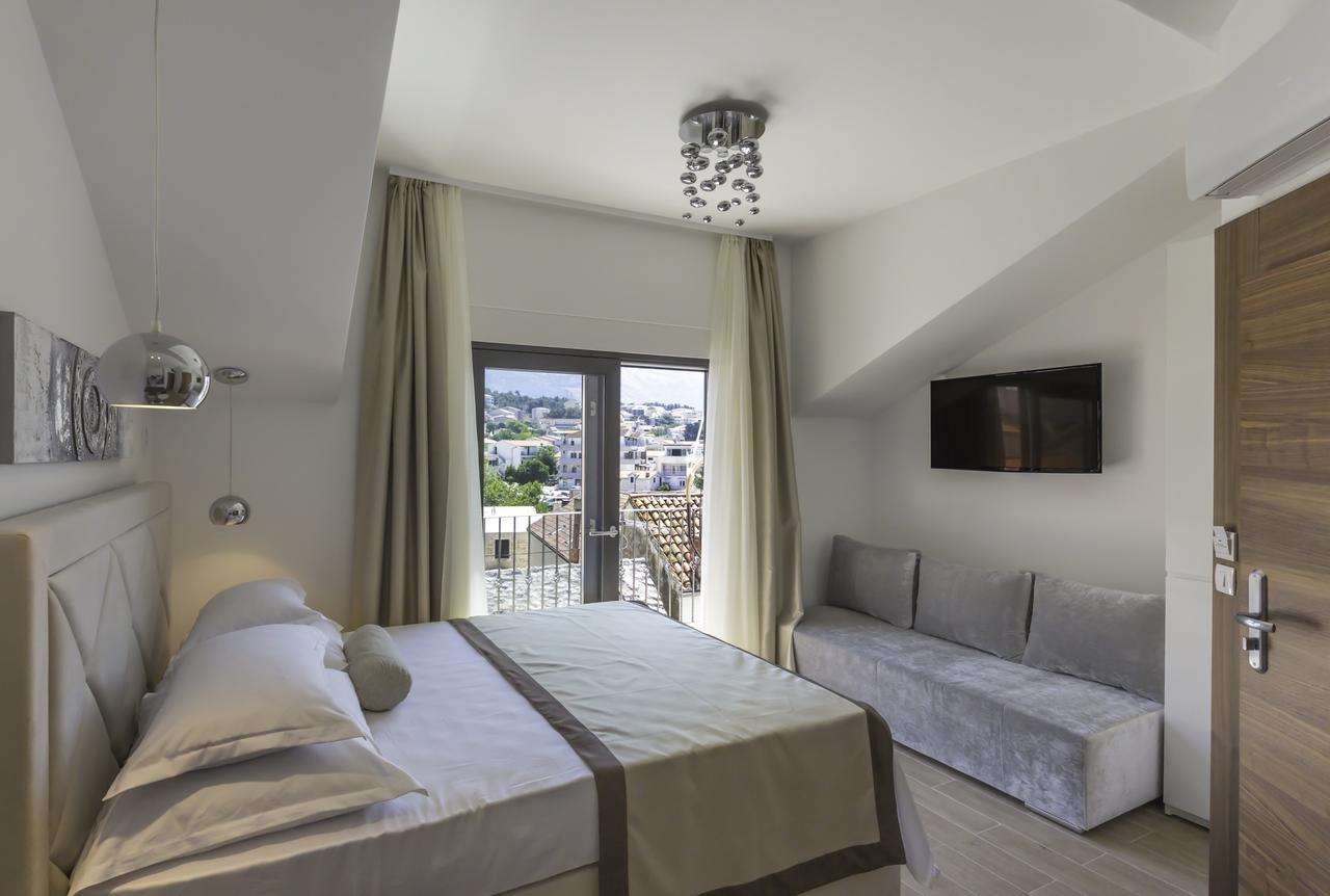 Lux Apartments Petar Baska Voda Luaran gambar