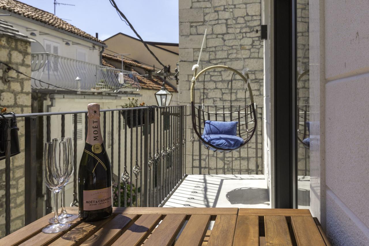 Lux Apartments Petar Baska Voda Luaran gambar