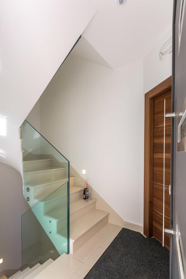 Lux Apartments Petar Baska Voda Luaran gambar